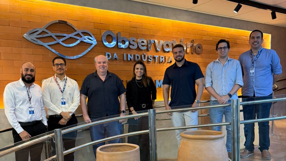 Observatório da Indústria recebe representantes da M. Dias Branco